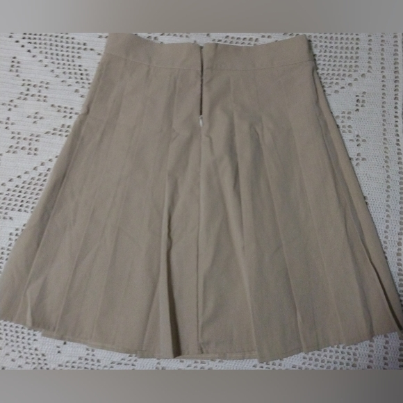 NWOT French Toast Pleated Uniform Skirt size S - Picture 5 of 5
